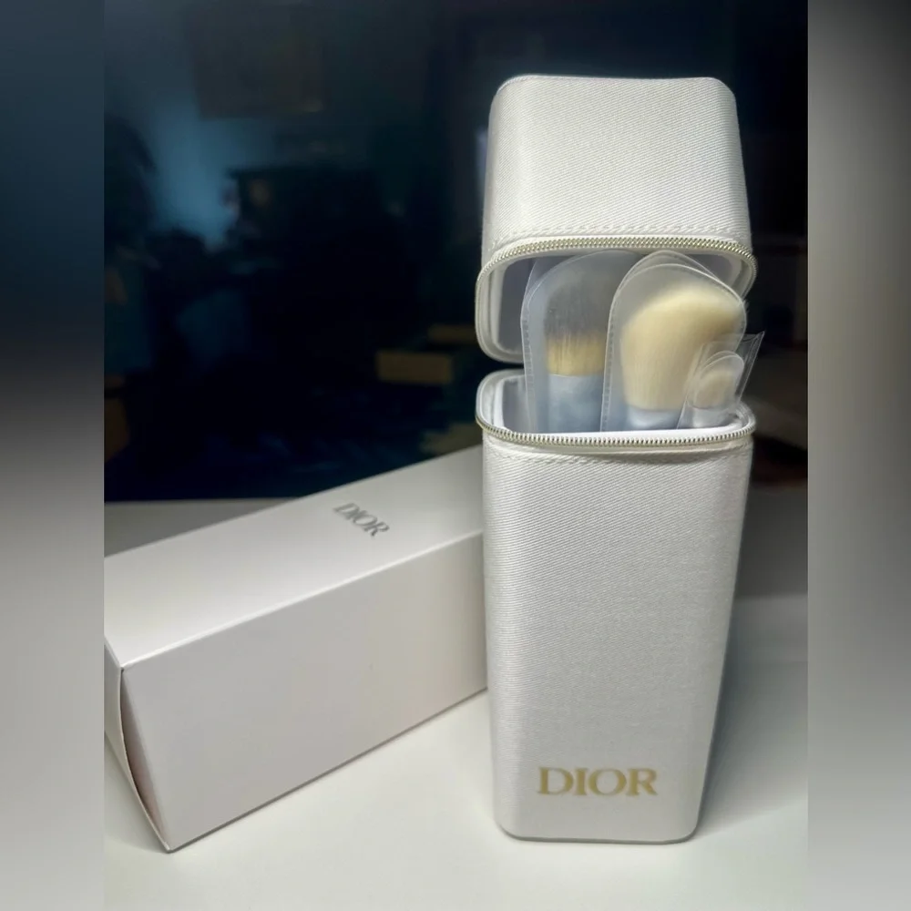Dior Limited Edition 3 Piece Black and White Makeup Brush Set with Case NWB  GWP - Picture 3 of 15